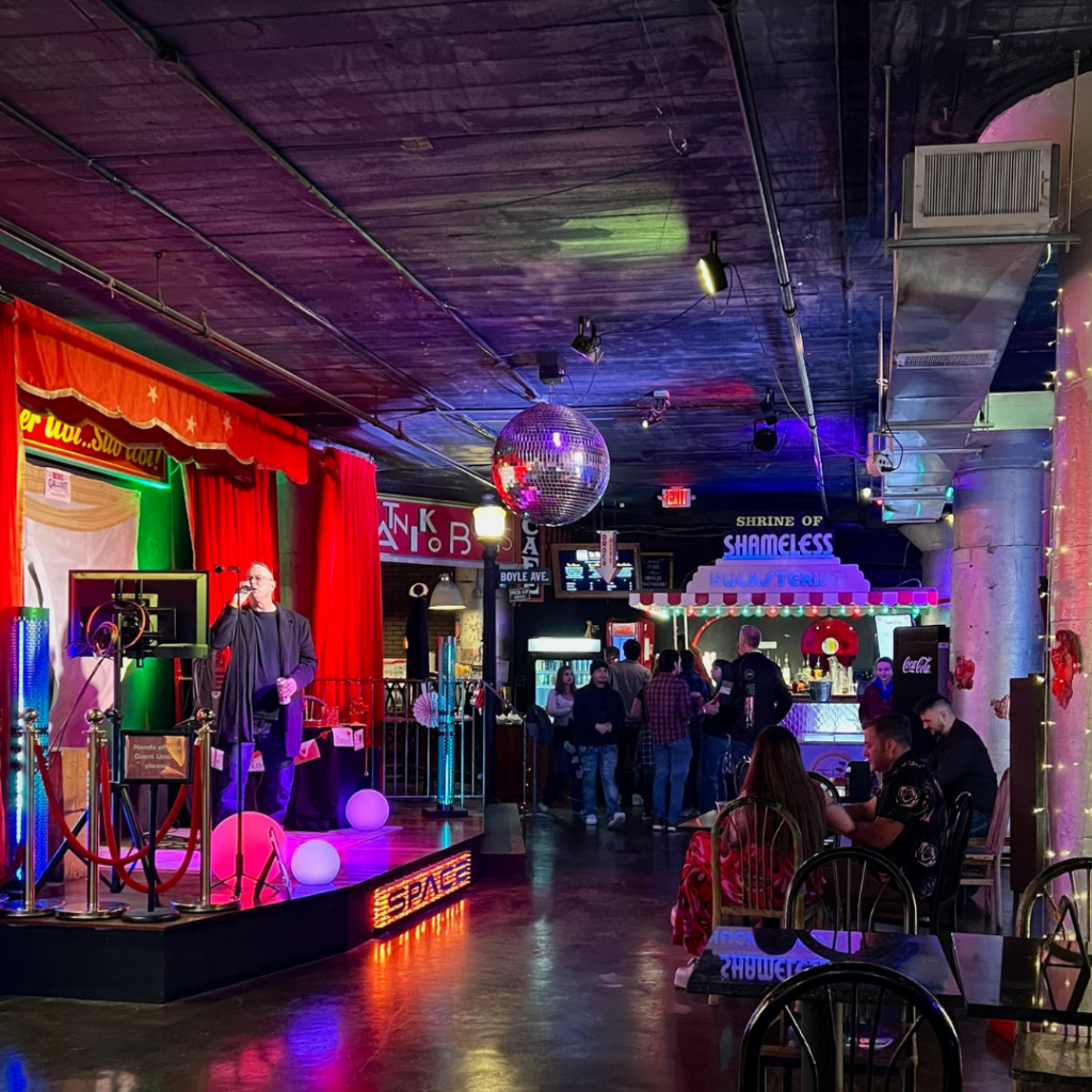 Karaoke in Beatnik Bobs